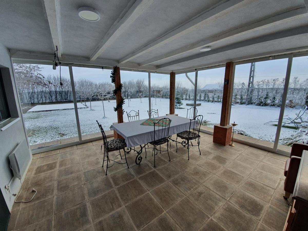 Casa Elis Piscina, Jacuzzy , Sauna, Ciubar Merei Exterior foto